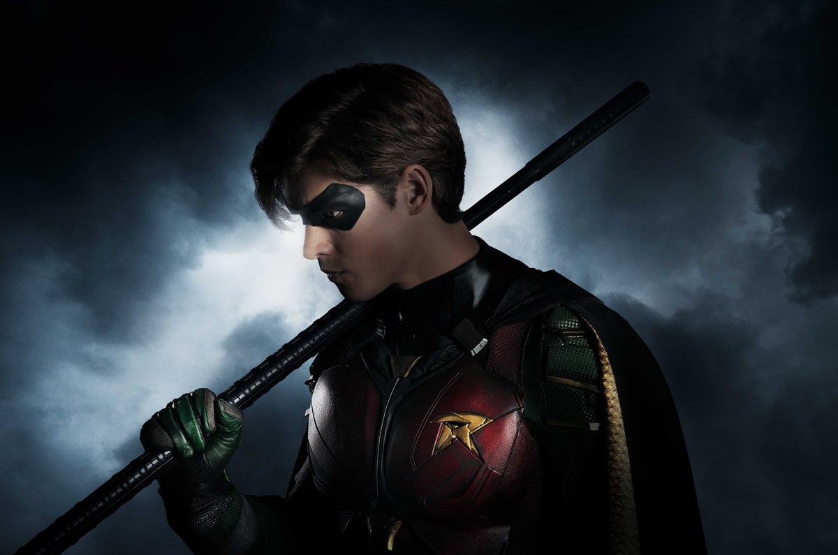 Large 15a9fc839e40494b0bc6f557a337fa66 titans robin first look final