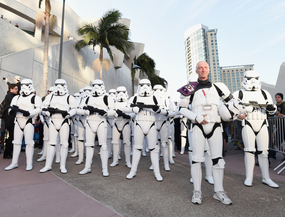 Large 23c1e30e65bd445713dad20d5886170d star wars comic con 2015 panel 2