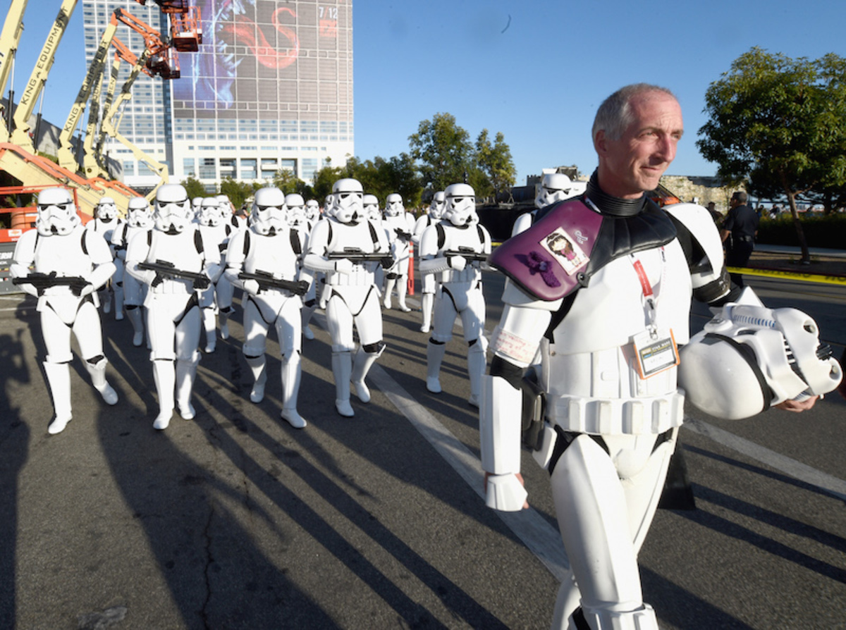 Large 23c1e30e65bd445713dad20d5886170d star wars comic con 2015 panel 22