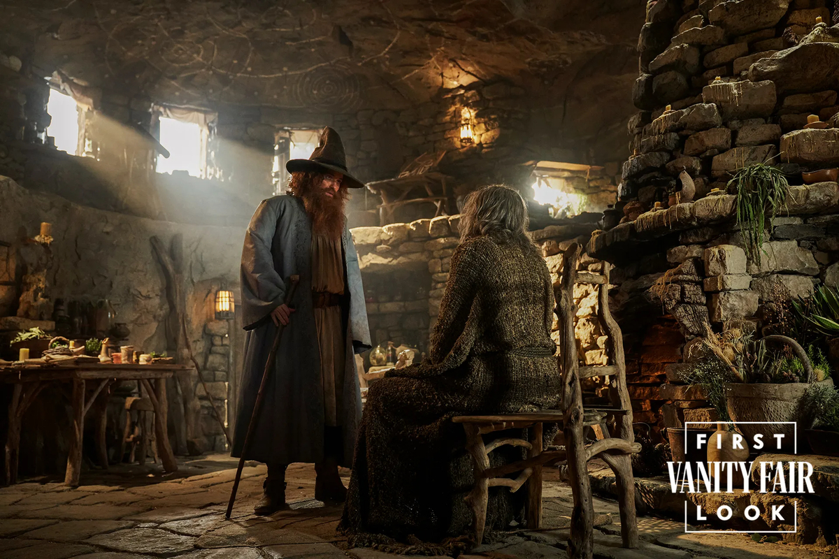 Large 4d77aa828c5e40e1c2f77caa1fa713d4 tom bombadil lord of the rings first look 01