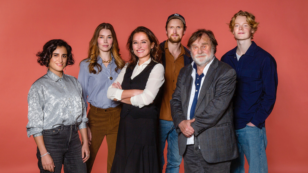 Large 5c7b0affd9a348906069eae3227add2b borgen cast