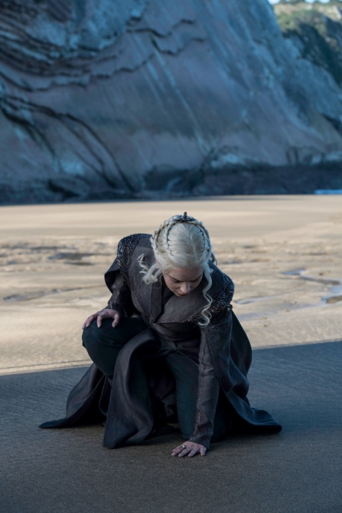 Large 661addc4fe80a8e156a4076393bc3d5d got583899 emilia clarke as daenerys targaryen in season 7 of game of thrones 2