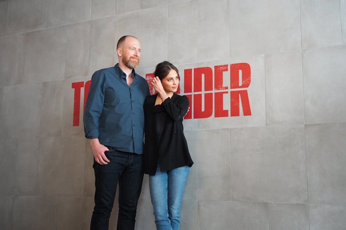 Large 6b525d8b99493bd1077f78bdc3636be9 vikander roar uthaug