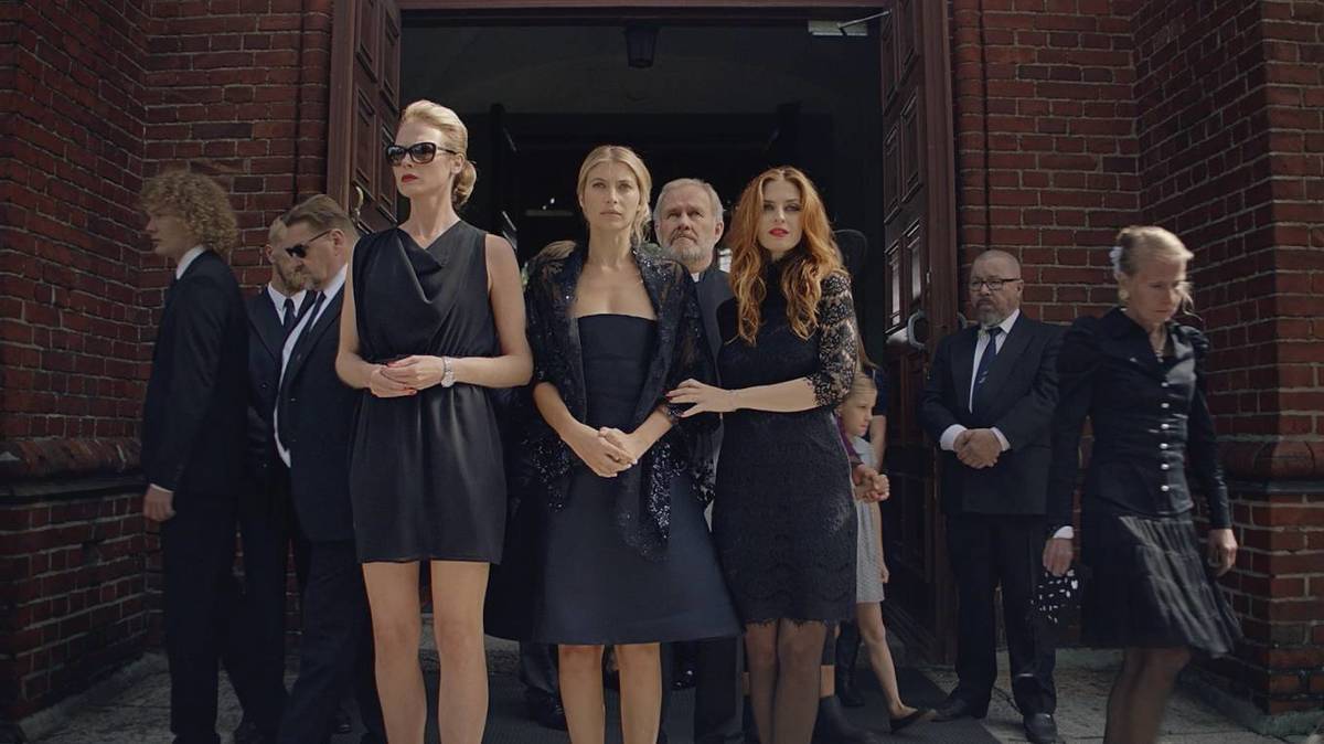 Large 77f6792bcdddfd6915b9ce13f21a2c89 blackwidows