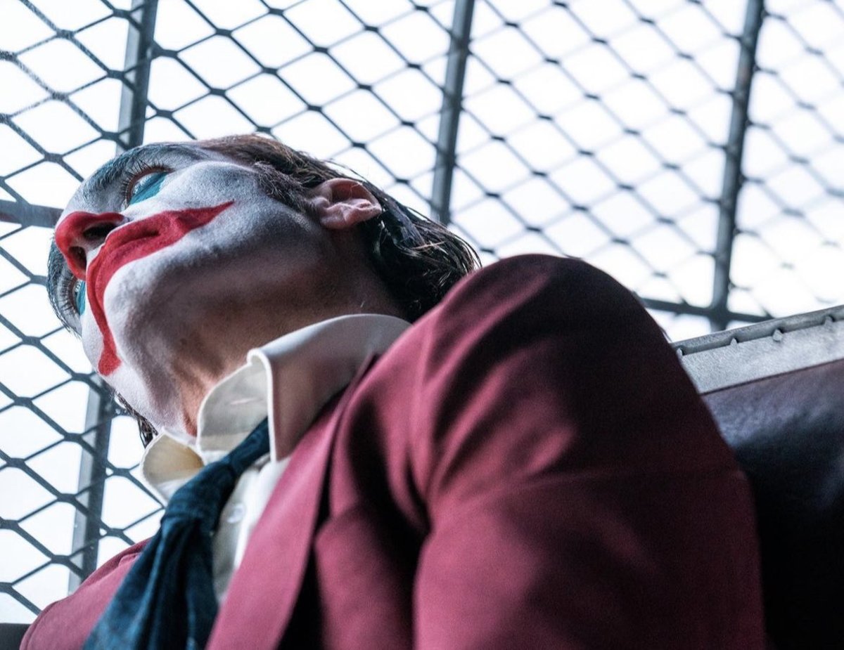 Large 84c07bed15f17f7ef457e8b8dcef6c0f joker phoenix