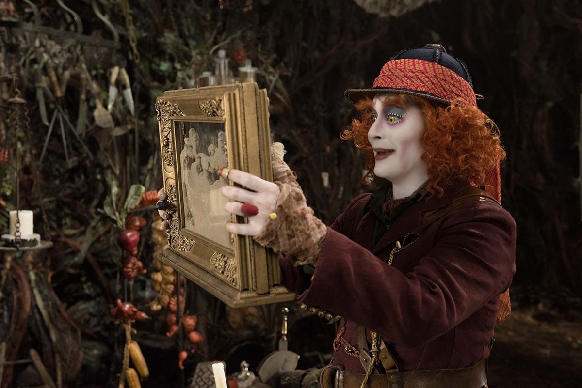 Large a32c9cc20720f82c2197a714188a5bdf johnny depp alice through the looking glass