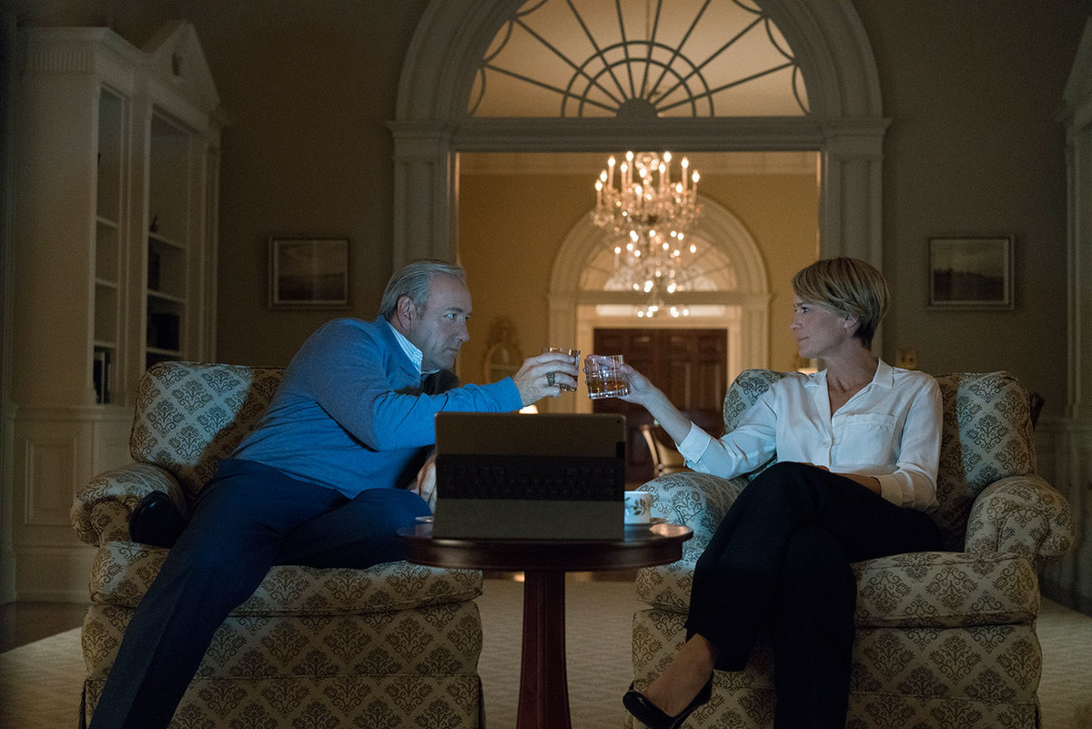 Large df894ecf973fce257f2afa9e86a3de5b houseofcards
