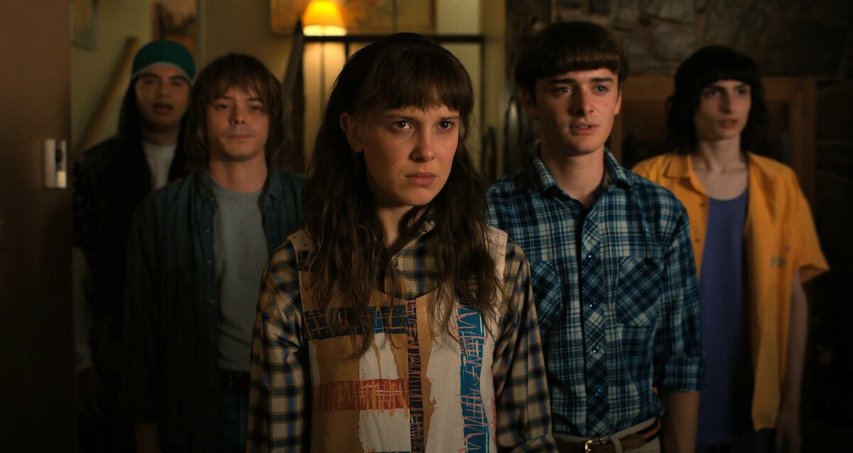 Large e7dd7d45477f867d54c8a7f123fe2d3b rothman stranger things finale.jpg