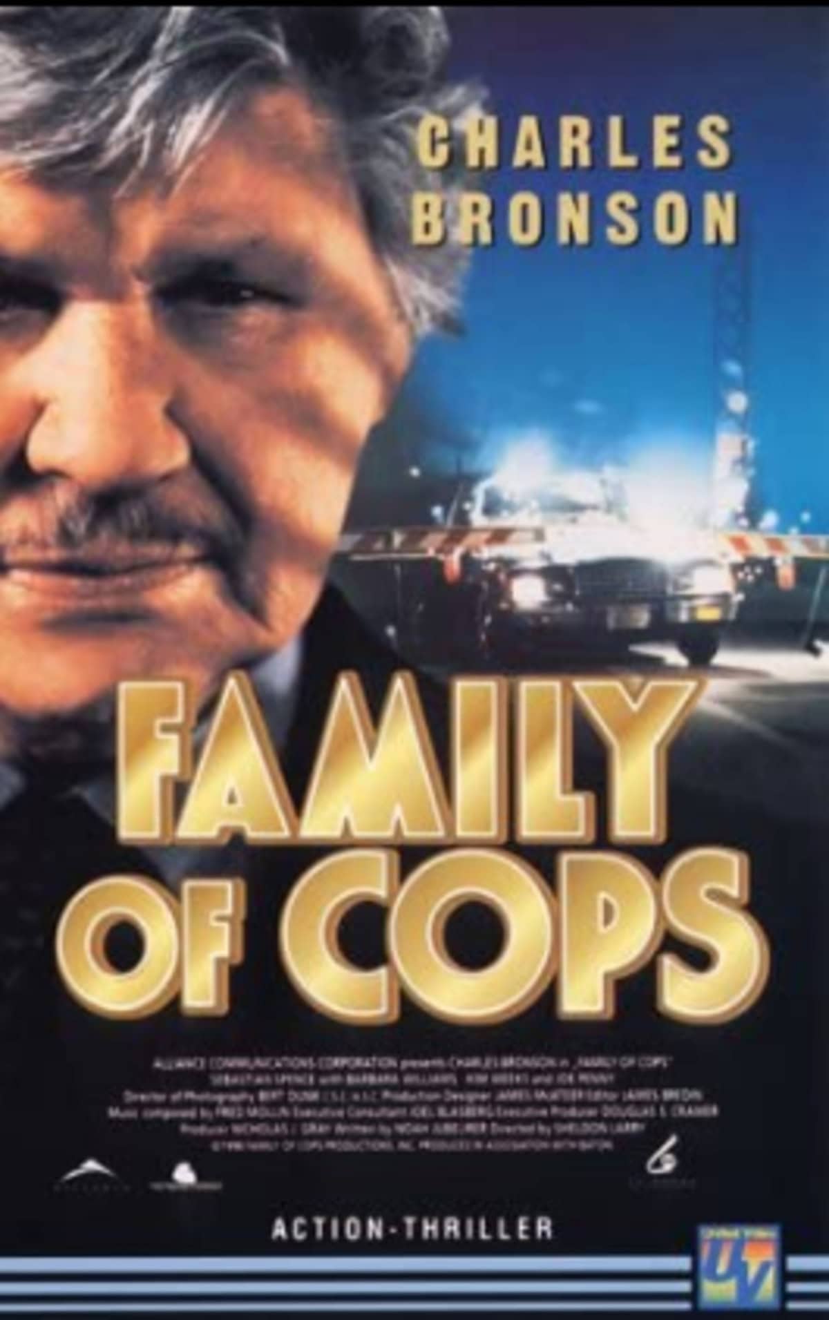 large_3cfc1d28be4e2c75abcd89f5543ffcb3-Family_20of_20Cops.png
