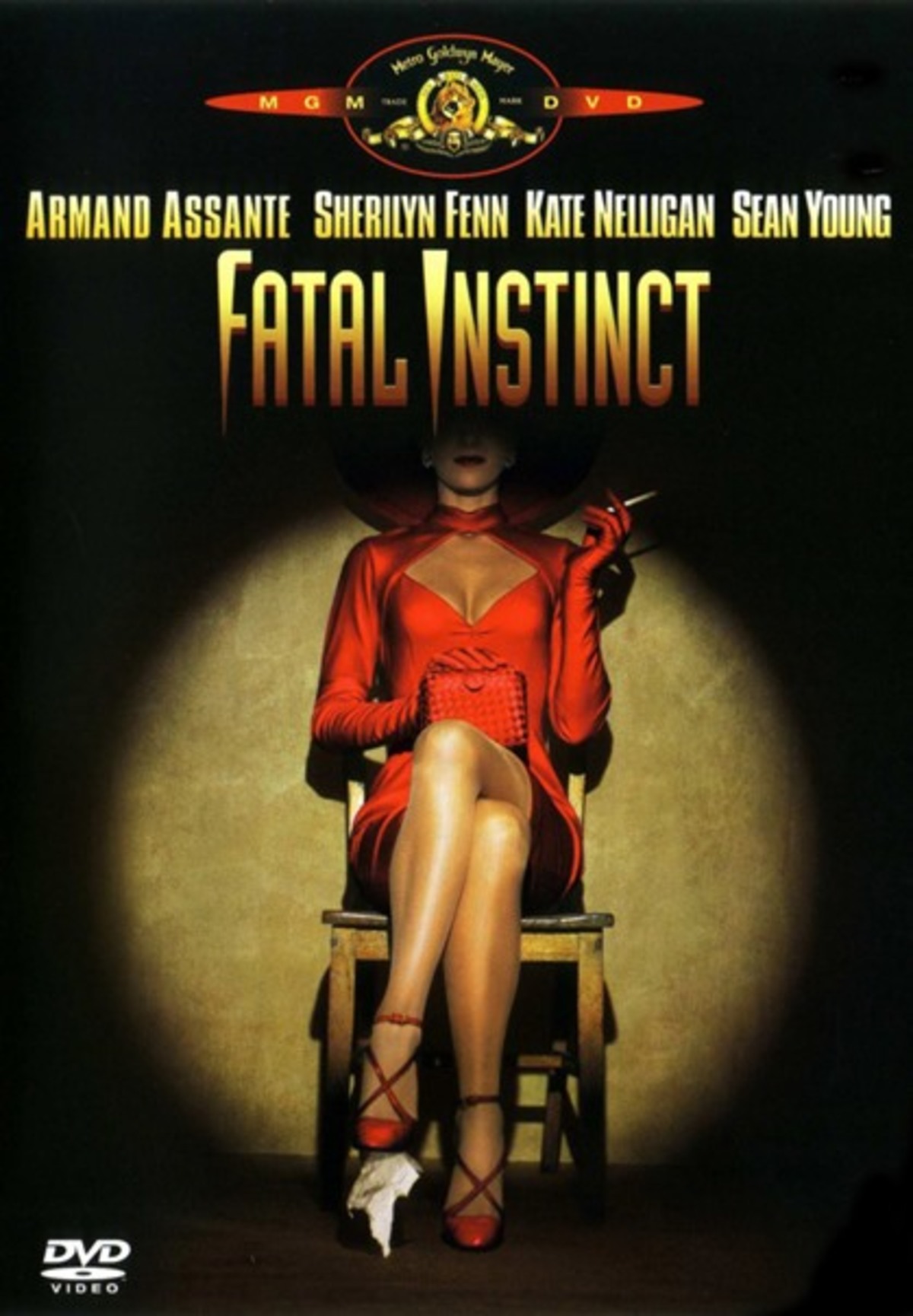 large_3e5f60f04437f7be2127d2fd5201bbe2-Fatal_instinct-dvd.jpg