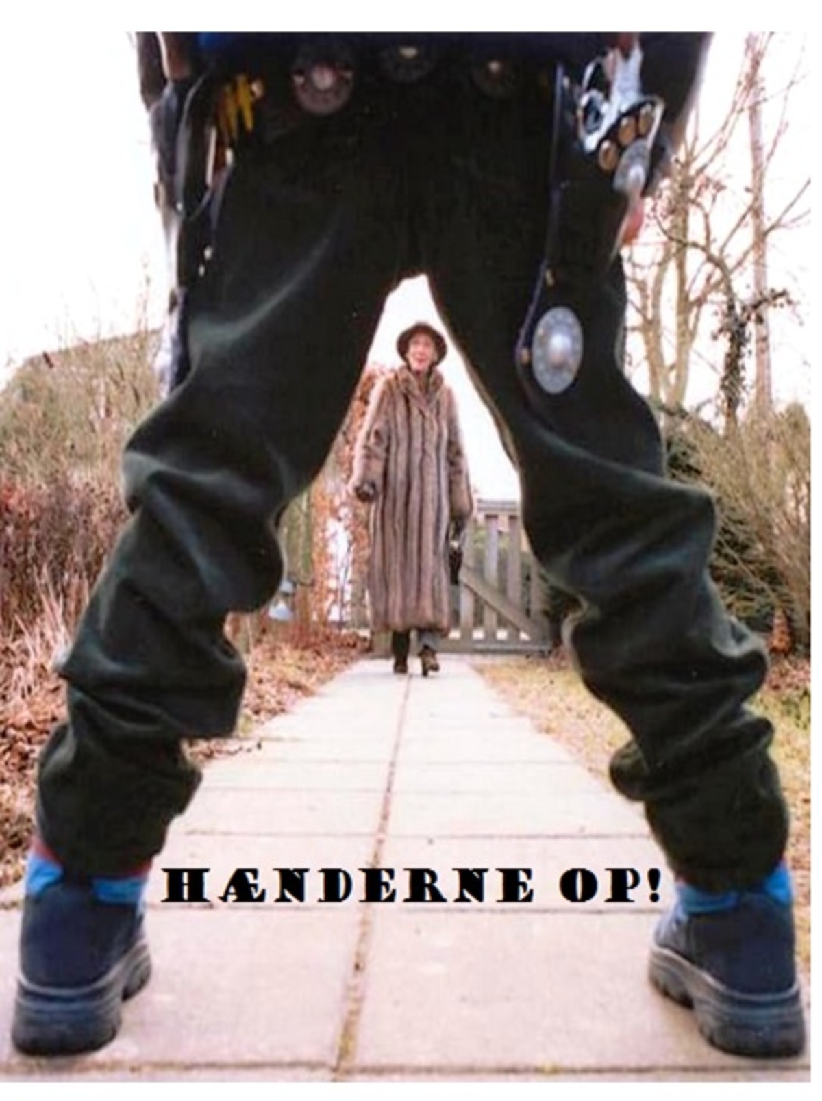 large_91c0b40f8a4a7f6efe8003f9de4e66c2-Ensamma_20hemma.jpg