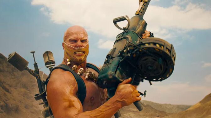 Arg snubbe med vapen i "Mad Max: Fury Road"