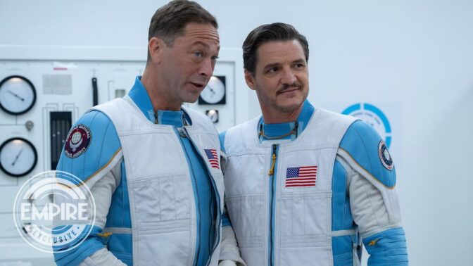 Ebon Moss-Bachrach och Pedro Pascal